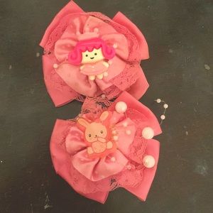 Pink bows